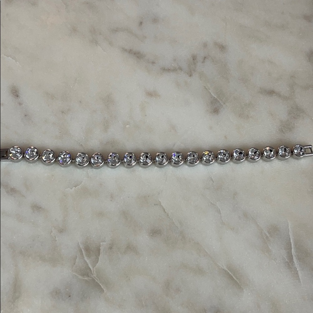 Swarovski touchstone crystal ice bracelet white